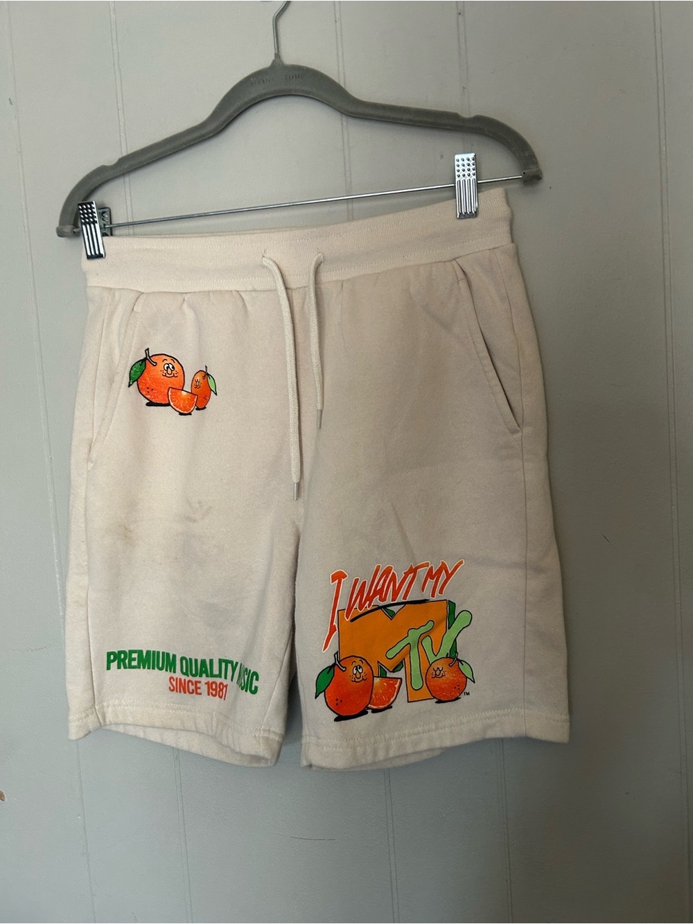 MTV I Want My MTV Orange Graphic Sweat Shorts Cream XS